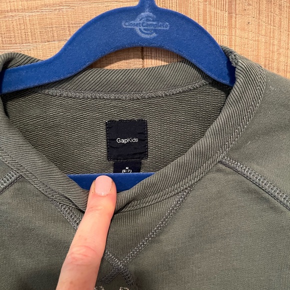 2 Gap kids sweatshirts- size Small 6-7 - Picture 3 of 7